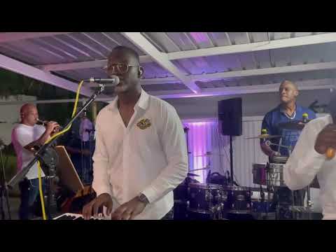 Classic XD   Tengo Derecho Ser Felis   Alex Pieternella