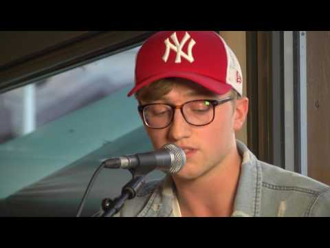 Tom de Visser - Unreveiled (live in Hengeloos Peil)