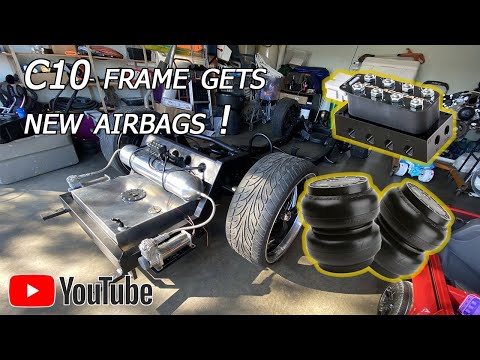 Accuair Vu4 install on my bagged c10 frame !!! Sunday morning Hot Rods car show !!!