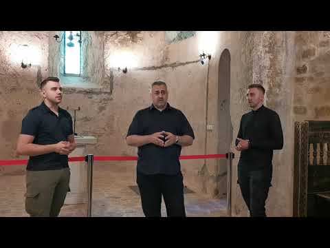 "Sfânt, Sfânt, Sfânt e Domnul Savaot... " - Familia Reuț la Cetatea Suceava