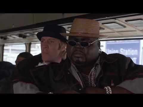 Le Riserve - ( Arrivo della squadra allo stadio )