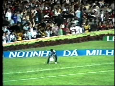 LIBERTADORES 82 - FLAMENGO 0X1 PEÑAROL parte 3