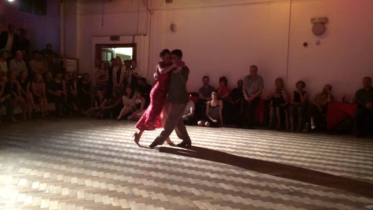 Virginia Pandolfi and Jonatan Aguero performance at Negracha 10th June 2016