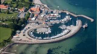 preview picture of video 'Lundeborg havn set fra oven'
