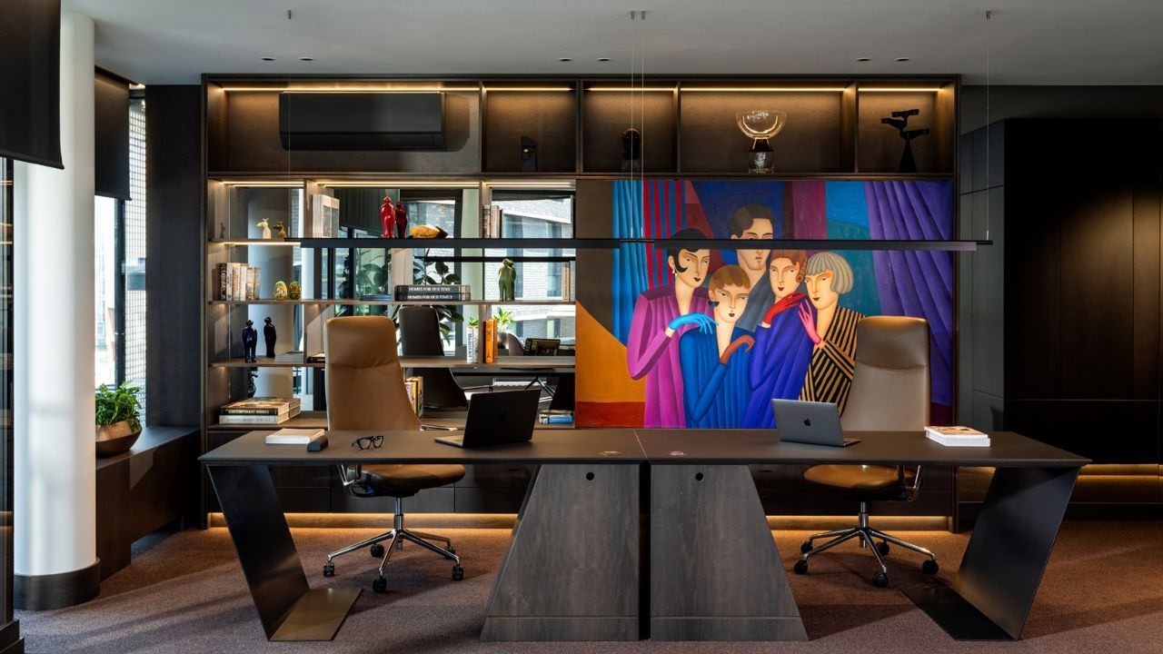 Inner Circle (2025) | Moviente Design Studio