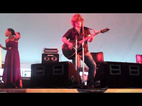 Dawn Tyler Watson & Paul Deslauriers