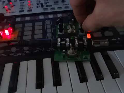 SynthRoTek 4093 Chaos NAND Handheld CV in