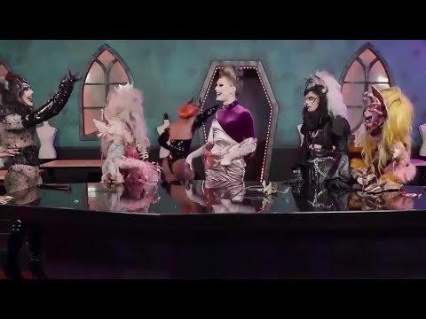 People being scared of Victoria during Titans