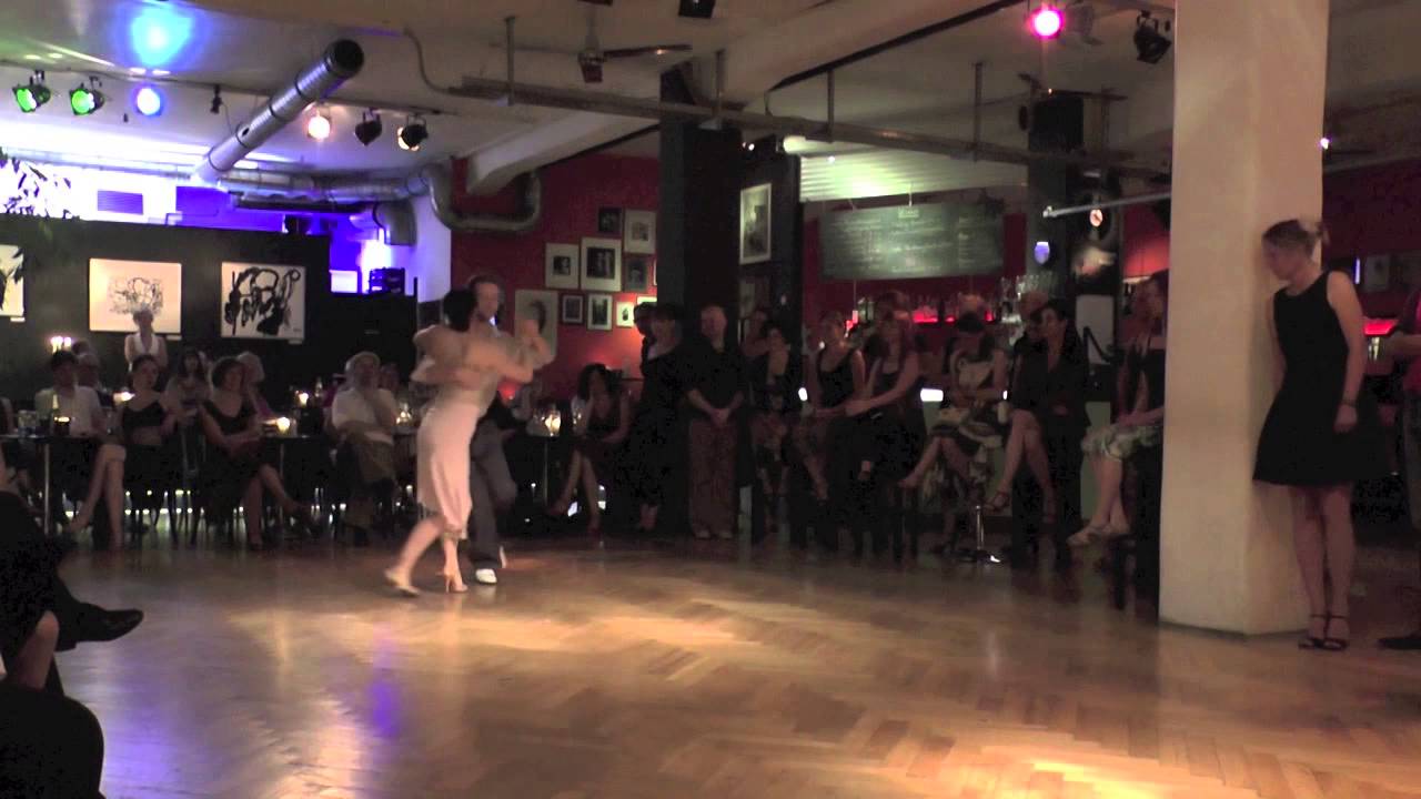Sayaka Higuchi and Joscha Engel - 4/4 - Tango  "Nada" - Di Sarli