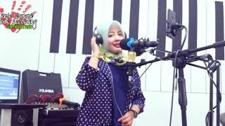 Download lagu WAJAH KEKASIH_SITI NURHALIZA BY EMA SYERMA||AZIE LESMANA HOME RECORDING mp3