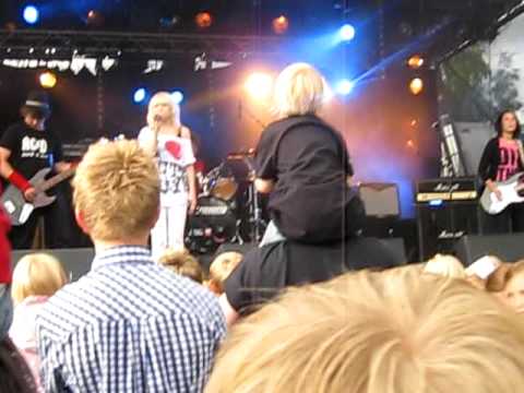 The Blacksheeps - No Milk Today