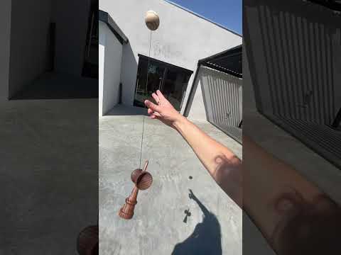 This is unreal!🤯🔥🌀 #fyp #kendama #viral (@alexmitchell)