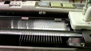 24目針抜き引上げ模様