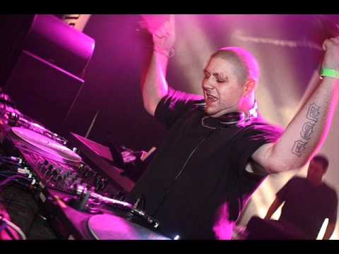 4 Star Hero - Different (Dark By Design remix)