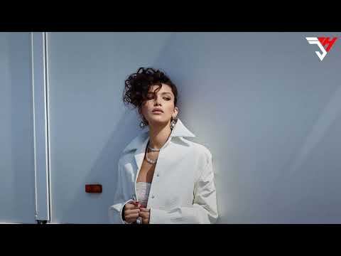 Dj Goja x Veronica Bravo - Skyfall