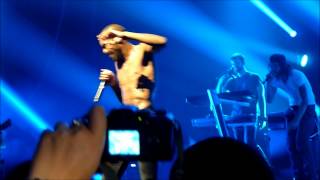 Skip The Use feat. Frah des Shaka Ponk - Song2 live @ L'Olympia Paris 03/10/2012