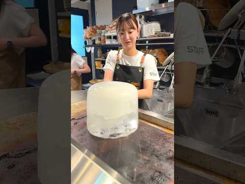 ピカピカの鉄板で焼き上げる明太だし巻き