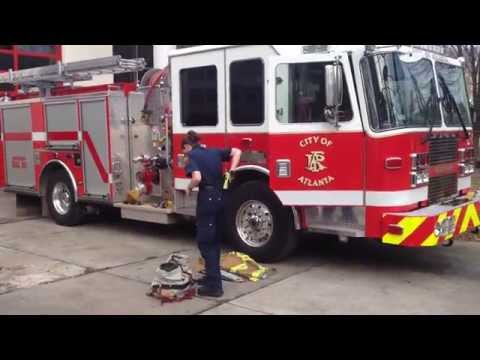 ATLANTA FIRE AND RESCUE ENGINE 15 & TRUCK 15 ... - YouTube