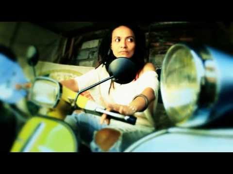 Peron Satoe - Scooter Mania (Official Music Video)