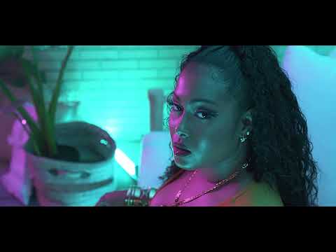 La Toya Linger x Iyon Lion x Phil On The Beat - Money