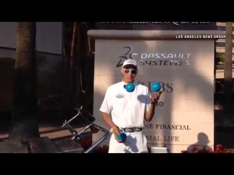 Seen outside #tgplb40 Marko Petkovic of Marko's Treats juggles balls and sells ice cream bars #LongB