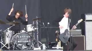 Catfish and the Bottlemen- &quot;26&quot; (1080p) Live at Lollapalooza 8-1-2015