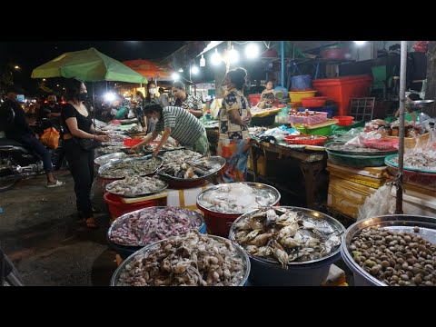 Amazing Night Street Food @Sam Hanh Market - Walk Around Street Food in Phsa Toul Sangke