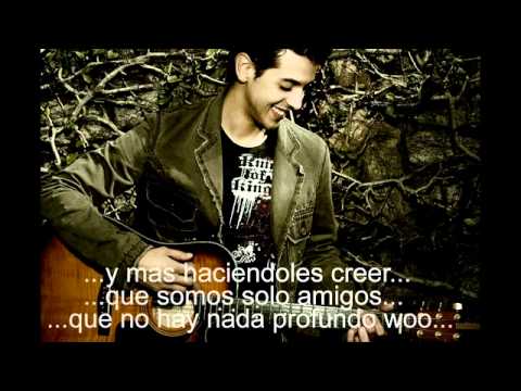 A Escondidas video