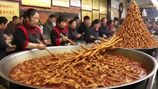 四川大姐靠卖凤爪 “躺赚”，38 元一斤每天卖 2 吨，店员累到哭仍被疯抢【探味小幺】