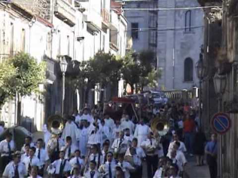 Girifalco 6 Giugno 2011  -  Processione del Corpus Domine .mpg
