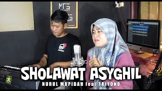 Download lagu BIKIN MERINDING !!! NURUL PENGAMEN JALANAN VIRAL BAWAKAN SHOLAWAT ASYGHIL mp3