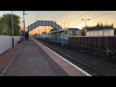 66170 6M51 Millerhill-Carlisle Engineers at Slateford. Balfour DTS DR72211/13 in consist
