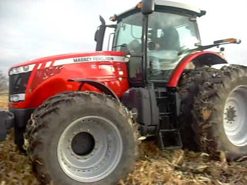 Massey Ferguson 8680 in the field