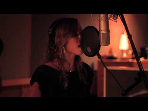 Emcee N.I.C.E., Ralph B. Stacy "Phantom" & Stacey Dash in studio recording "Life of The Party" (Rmx)