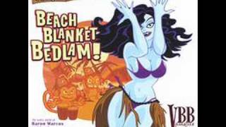 The Vampire Beach Babes-hot foot