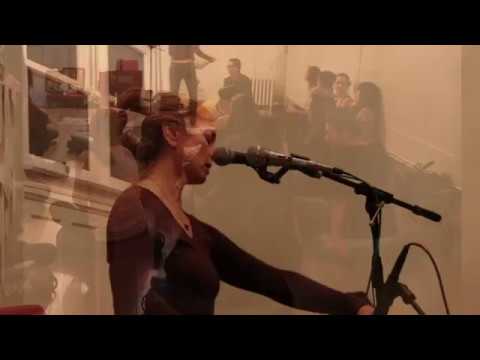 Wah! Kirtan - Hare Krishna