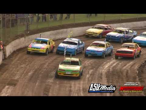 Modified Production: 2010/11 Queensland Title - Grand Parade - Charlton Raceway - May 2011