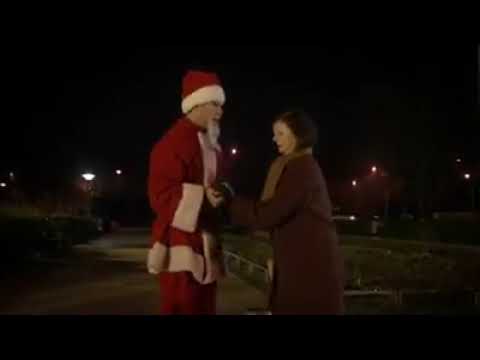 "Douce Nuit", le court métragé, avec Akhenaton en père-noel.