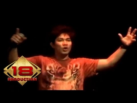 Armada - Hargai Aku  (Live Konser Kalisari Semarang 31 Agustus 2013)