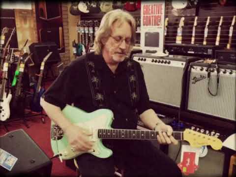 Sneak Peek: Fender Jazz-Tele