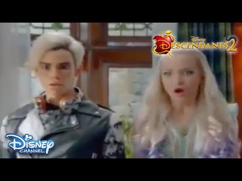 Descendants 2 (Clip 'Dude Can Talk')