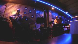 FİKRİMİN İNCE GÜLÜ YANLIŞ ANLADIN__UMUT KILBACAK