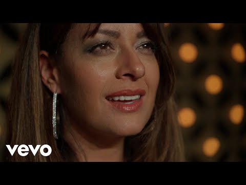 Marta Albarracin - NO ESTÁ DE MÁS (Official Music Video)