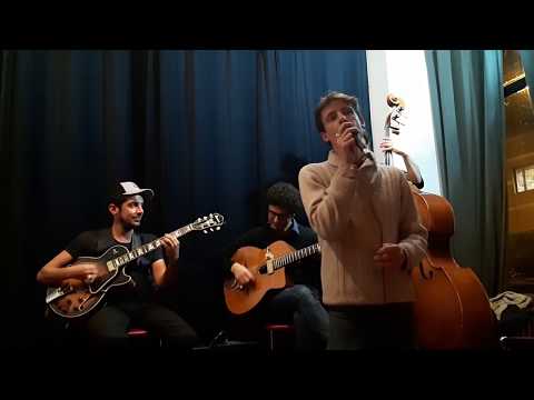 download lagu mp3 mp4 Radio Bock, download lagu Radio Bock gratis, unduh video klip Radio Bock