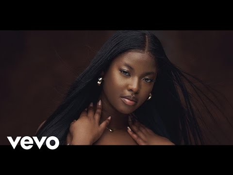 De Mthuda & Da Muziqal Chef – MamGobhozi(Music video) ft Azana