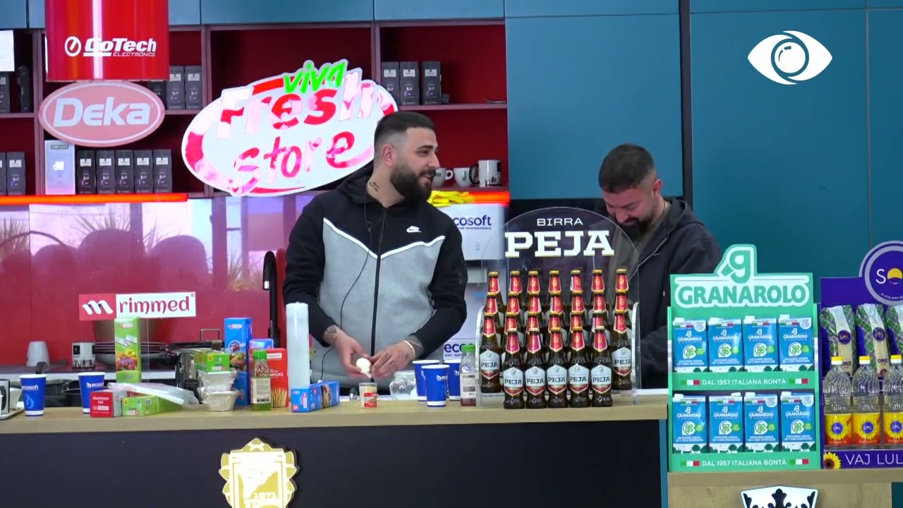 Fshehin ushqimet/ Lorenci diskuton me Elvisin