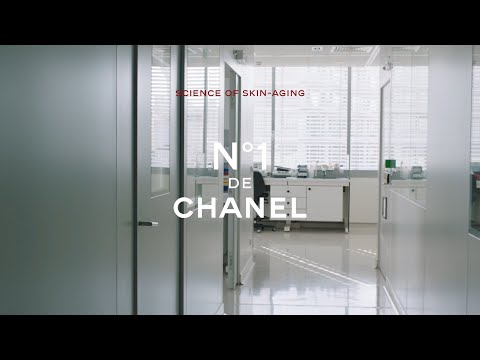 N°1 DE CHANEL. BEAUTY AHEAD OF TIME.