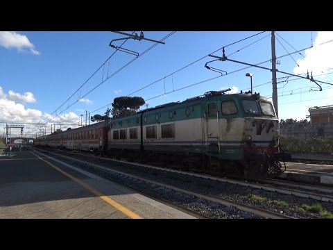 E656.052 + 4 UIC-X Rosso Fegato [NAPOLI CENTRALE - VICENZA], in transito a Pomezia