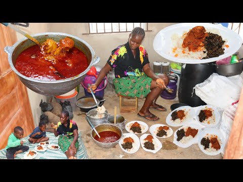 LUNCH TIME!!! RICE & STEW - SPICY STREET FOOD FOR THE WHOLE FAMILY, AFRICAN NIGERIAN LOCAL FOOD !!