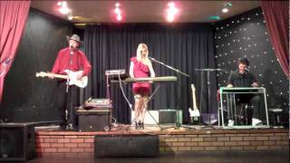 LEMON GRASS COUNTRY BAND   FROM CUMBRIA SING 